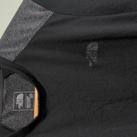 The north face men's small t shirt - Picture 2 of 4